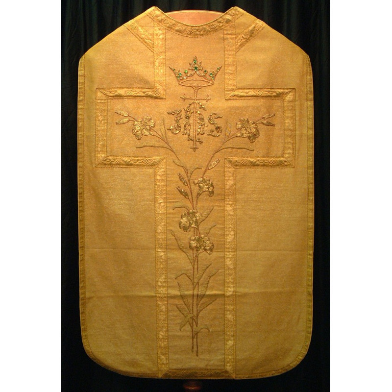 Gold cloth vestment