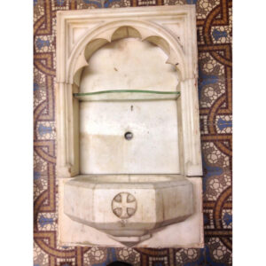 Lavandino, Priests wash hand basin / holy water font