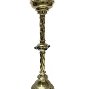 Single twist candlestick