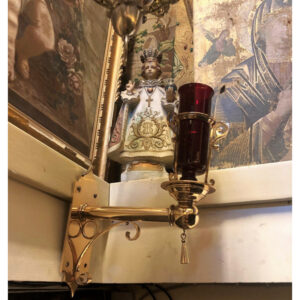 Wall Sanctuary Lamp